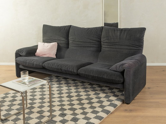 Image 1 of  "675 Maralunga" Sofa, Vico Magistretti, Cassina 