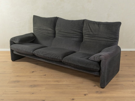 Image 1 of  "675 Maralunga" Sofa, Vico Magistretti, Cassina 