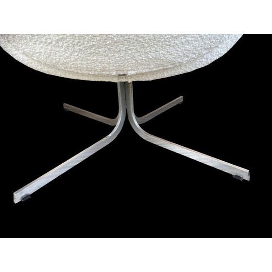 Image 1 of Pair of vintage Tulip armchairs in boucle fabric by Pierre Paulin