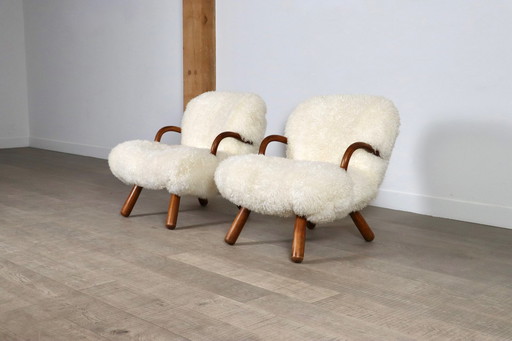 Early Pair Of Arnold Madsen Clam Chairs In Curly Sheepskin, Madsen & Schubell, 1944