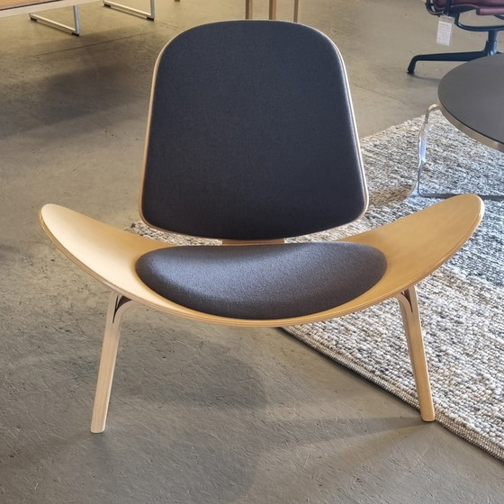 Image 1 of Carl Hansen Shell Chair by Hans J. Wegner