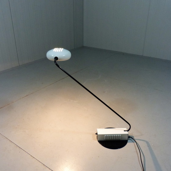 Image 1 of Lampe de bureau vintage italienne