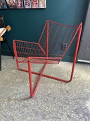 Sedia in filo metallico di Niels Gammelgaard Jarpen