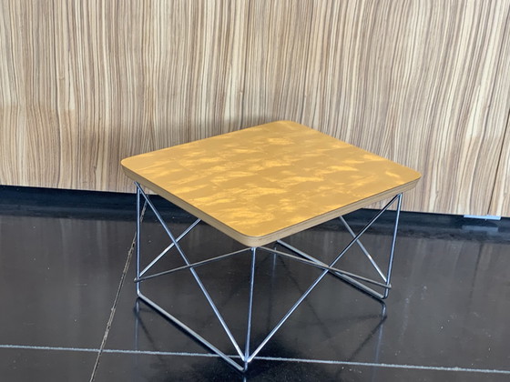 Image 1 of Table Eames LTR à feuilles d'or Vitra