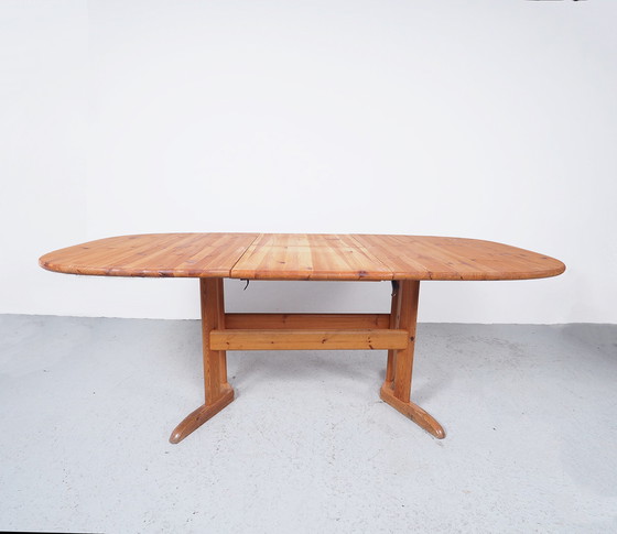 Image 1 of Grande table de salle à manger ovale extensible, Danemark, années 1980