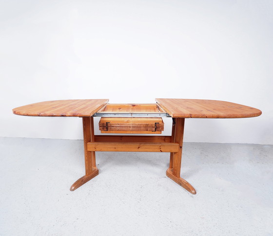 Image 1 of Grande table de salle à manger ovale extensible, Danemark, années 1980