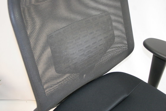 Image 1 of Design office chair Vitra Meda Pro