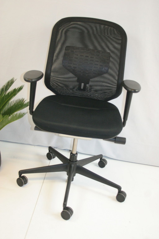 Design office chair Vitra Meda Pro