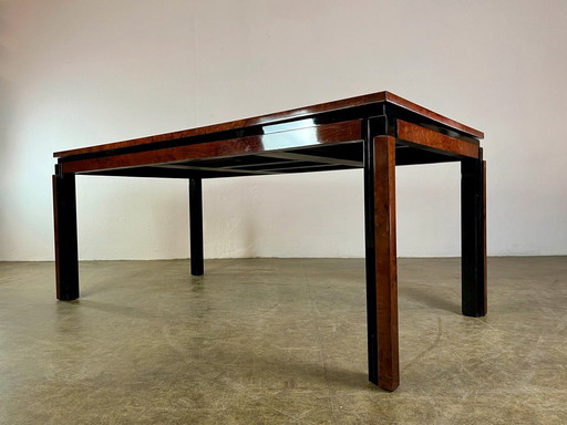 Trüggelmann extendable dining table