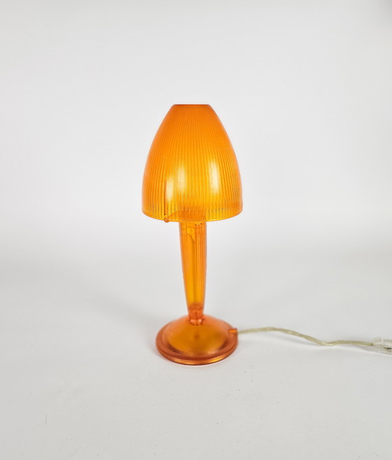 Image 1 of Veneta Lumi - Modèle Cindy - Plastique - Lampe à poser - Italie - 80's