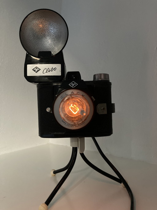 Camera lamp Agfa camera with tripod