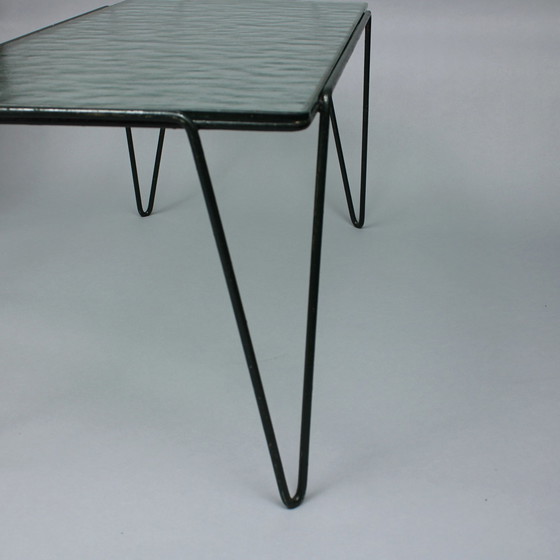 Image 1 of Spurs Arnold Bueno de Mesquita table d'appoint