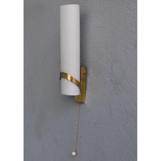 Image 1 of Pair of vintage brass and opaline wall lamps by Max Ingrand, 1940
