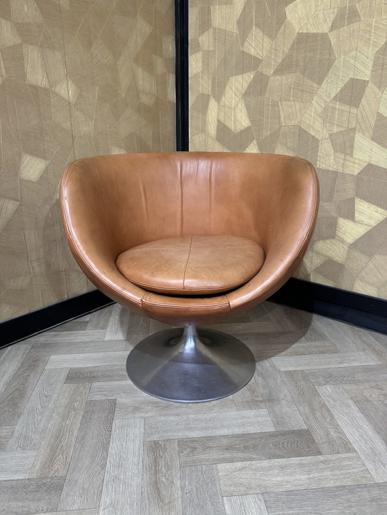 Image 1 of Years 2000 Italian Leather Swivel Armchair