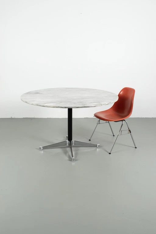 Charles & Ray Eames round dining table