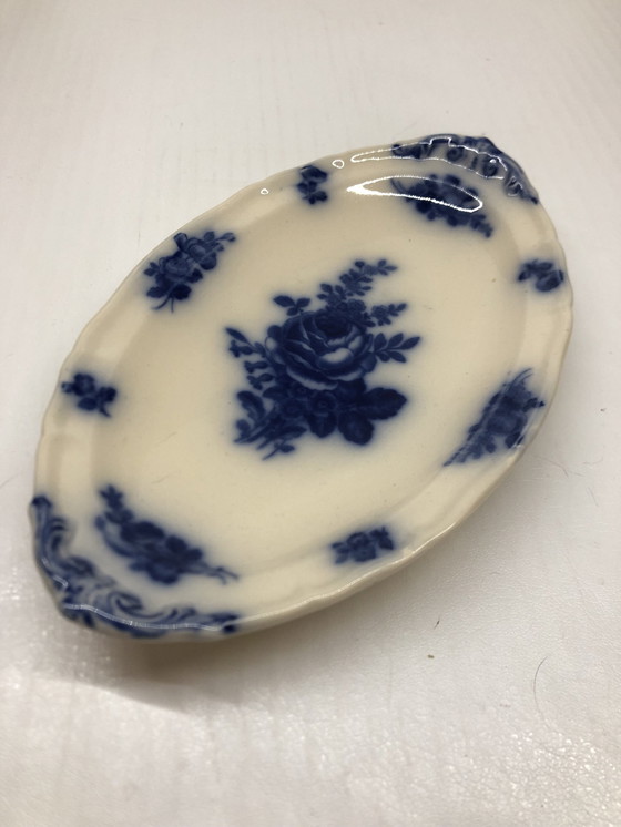 Image 1 of Villeroy & Boch Flowing Blue Pocket Saucer