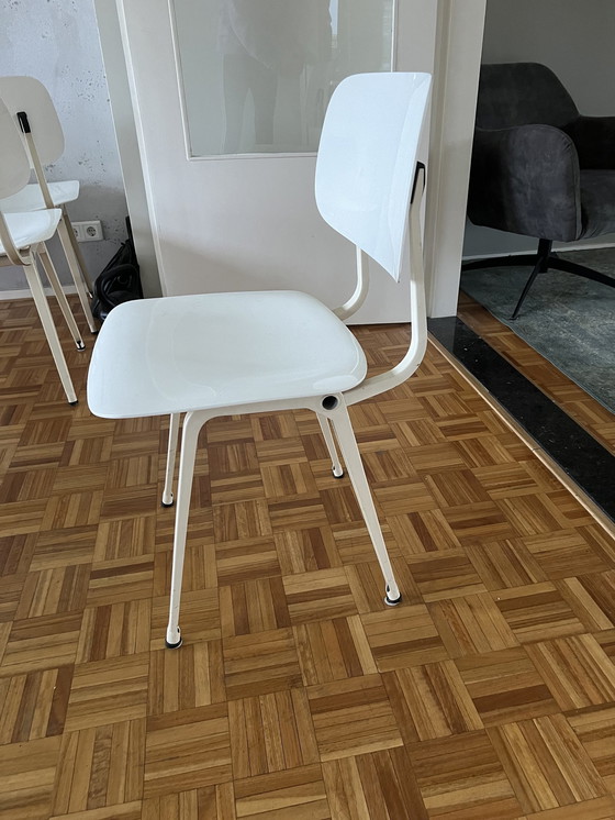 Image 1 of 6X Ahrend Revolt Chairs White