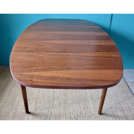 Vintage rosewood ovoid table with 2 extensions, Denmark 1965