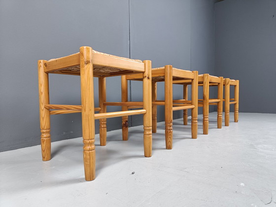 Image 1 of Tabourets vintage en osier - ensemble de 4, 1960s