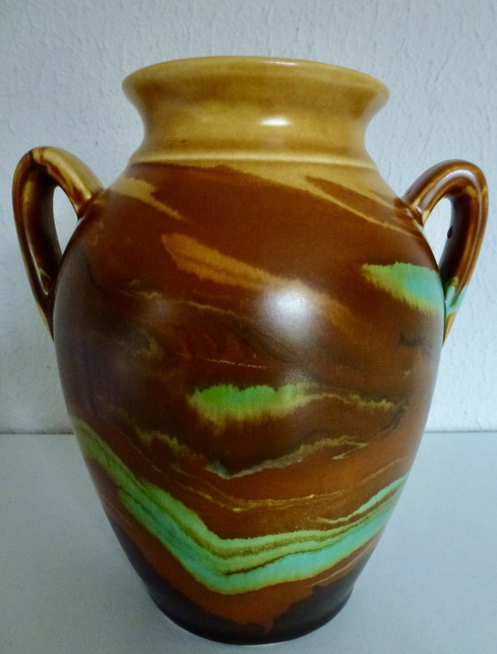 Image 1 of Art Deco vase from Beswick