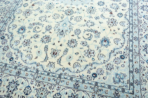 Image 1 of 304 X 200 Cm Hand-Knotted Nain 9 La Rug With Silk