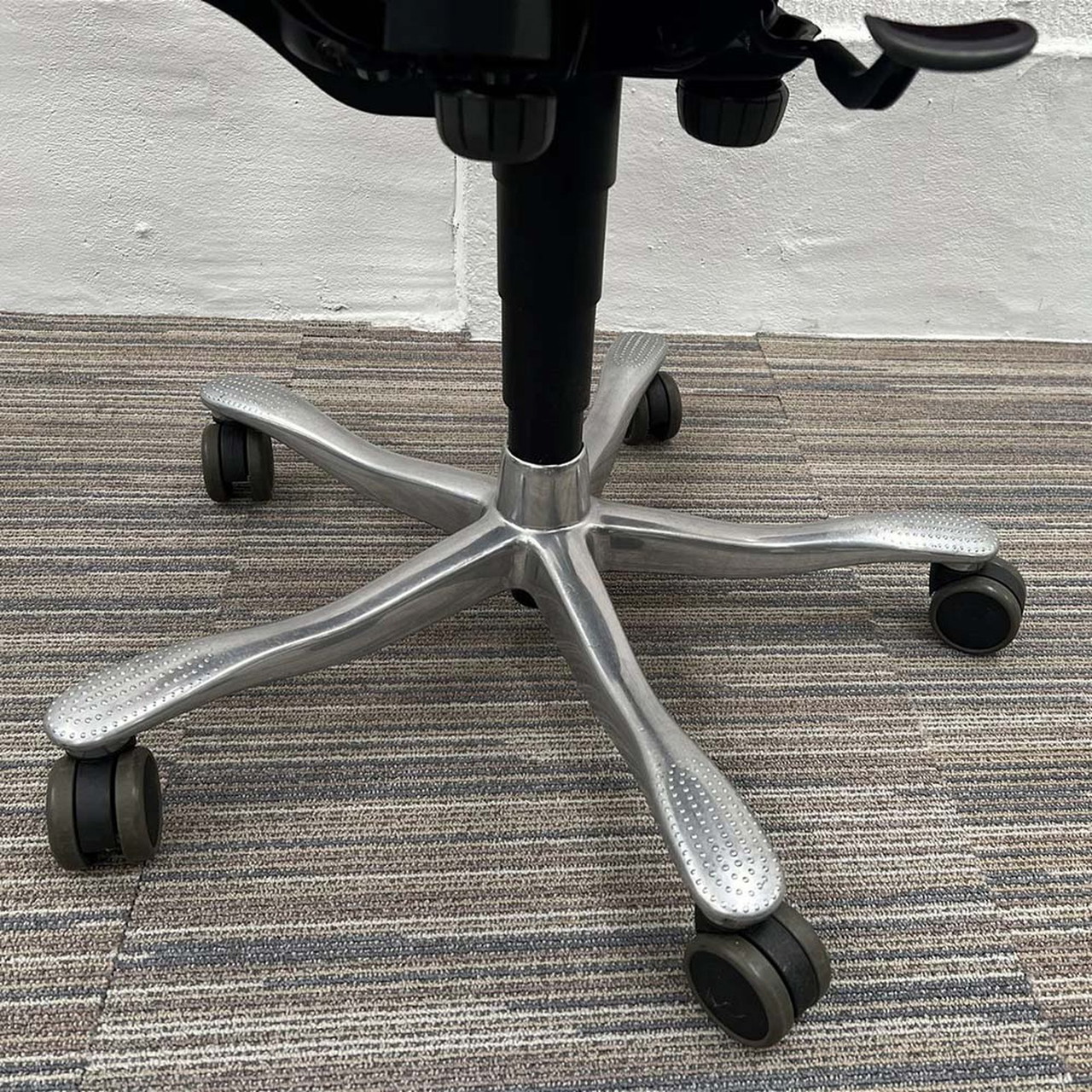 Kinnarps plus 6 office chair 275 Whoppah