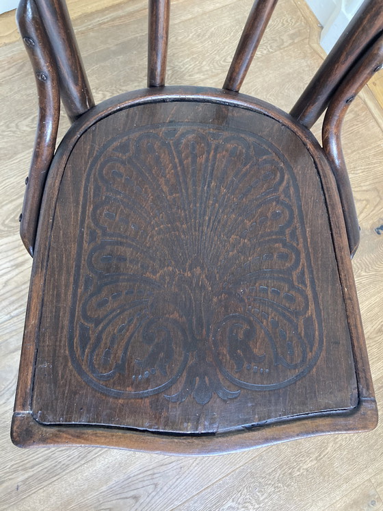 Image 1 of 4X Mixed Set of Bentwood Chairs