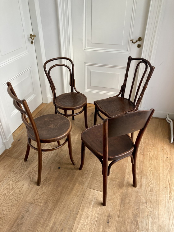 Image 1 of 4X Mixed Set of Bentwood Chairs