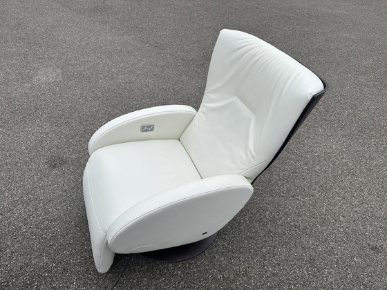 Image 1 of Rolf Benz 5400 Electric swivel armchair