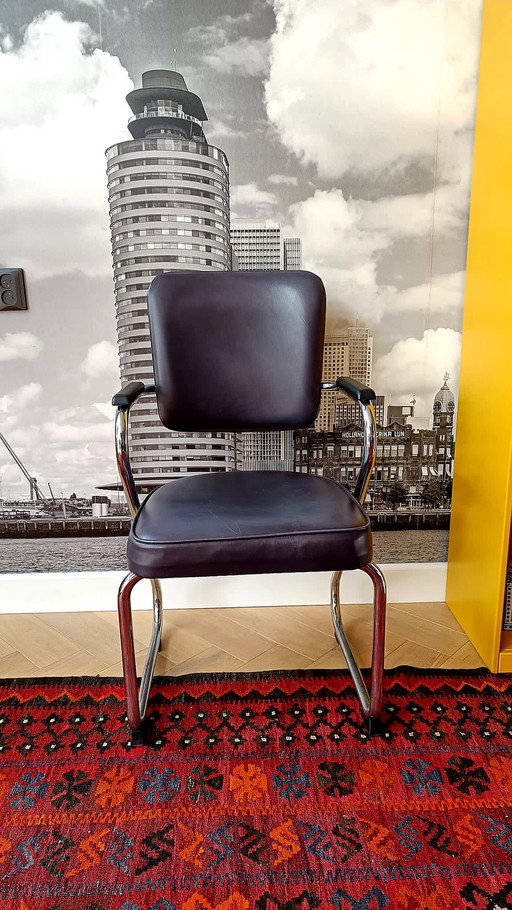 Fana Paul Schuitema Paper clip chair