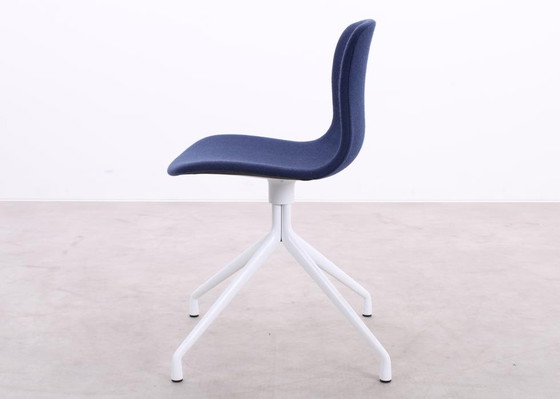 Image 1 of 4x HAY AAC 11 About A Chair bleu foncé