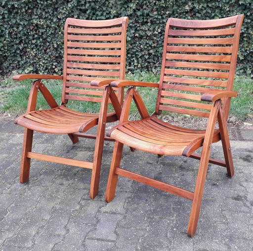 2 Kings Teak stand-up chairs, folding