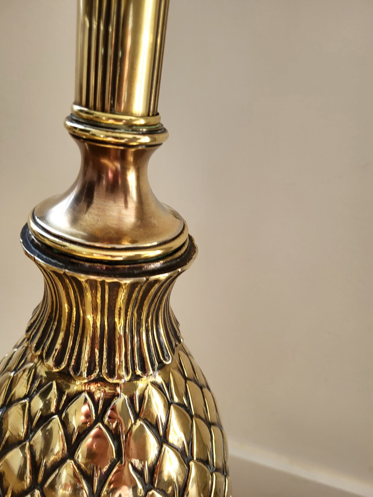 フロアスタンド Vintage antique pineapple floor stunned Vintage antique pineapple floor stunned