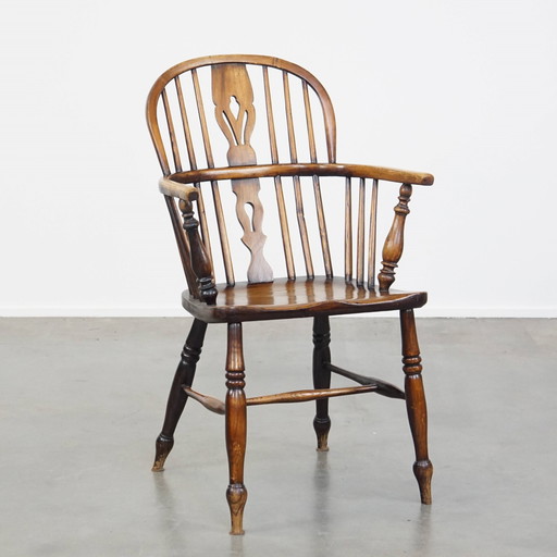 Wooden Windsor Dining/side chair
