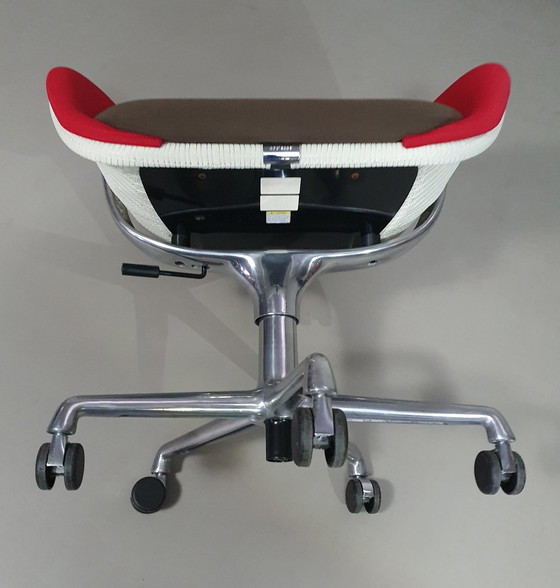 Image 1 of Coalesse Sw_1 Conference Chair
Scott Wilson / Steelcase
82 X 70 X 90 Cm

#Coalesse #Steelcase #Scottwilson