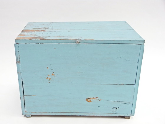 Image 1 of Chest, softwood With cord handles