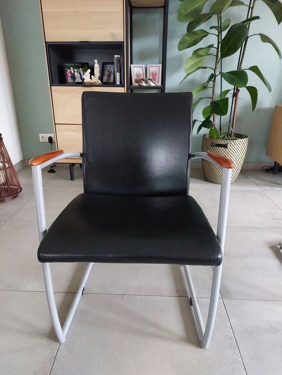 Image 1 of 4X Chairs Riant Stoutenbeek Black Leather/Beech Wood