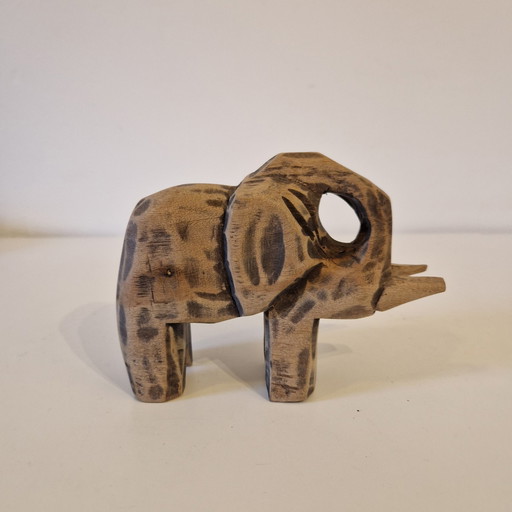 1970s Wooden Elephant Statue Wood Carving Lawk