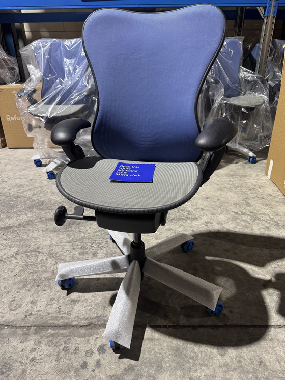 Image 1 of Refurbished Herman Miller Mirra 1 Butterfly office chair