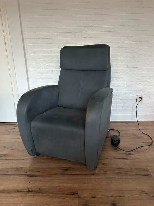 Hukla Eletrically Adjustable Recliner