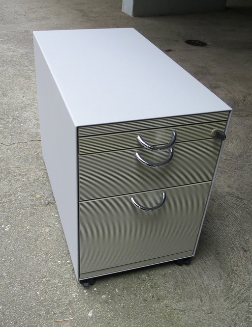 Vitra Metropol mobile pedestal 3 drawers For hanging files, utensils, etc.