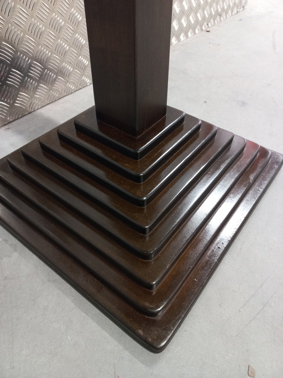 Image 1 of Percha de madera estable