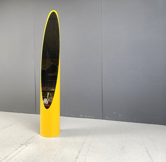 Image 1 of Espejo de suelo italiano, década de 1970