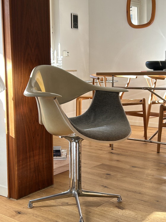 Image 1 of George Nelson Daf Fauteuil en fibre de verre La Fonda Base Herman Miller