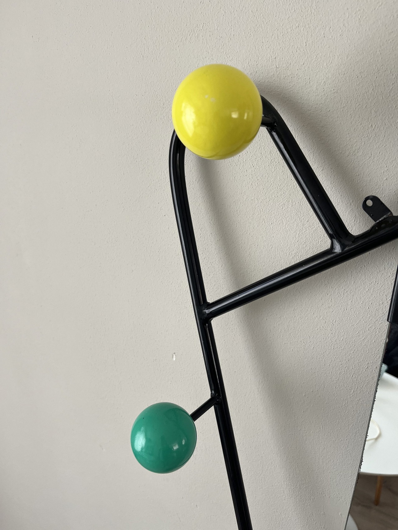 Vintage coat rack Atomic Roger Feraud | €450 | Whoppah