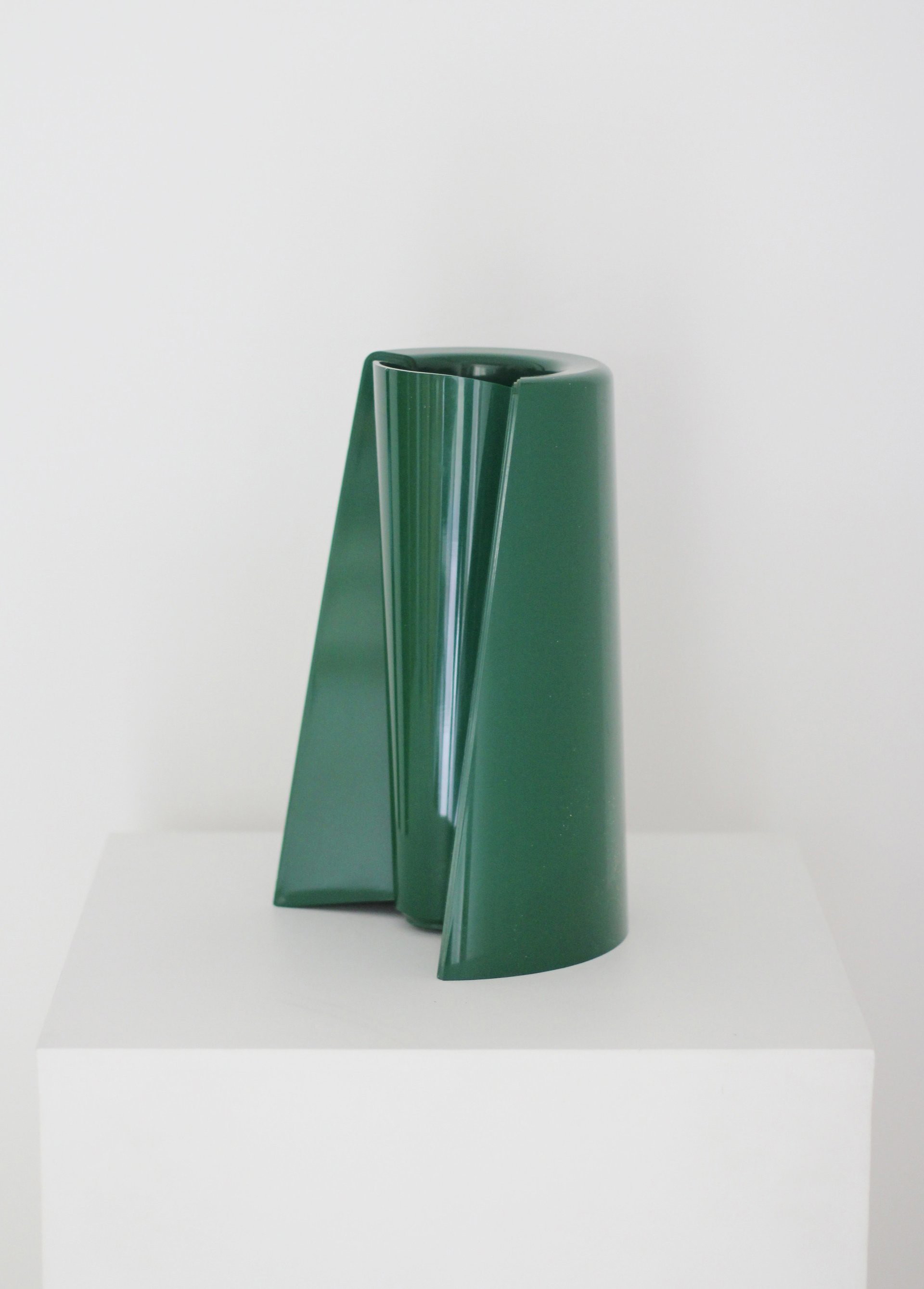 花瓶・フラワースタンド Pago-Pago ALESSI by Enzo Mari Pago-Pago ALESSI by Enzo Mari