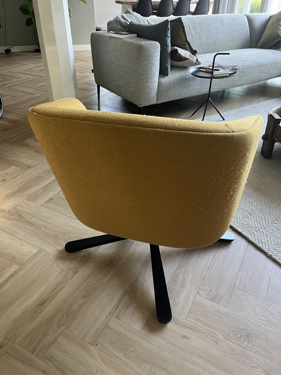 Image 1 of Montis Back Me Up Swivel Chair