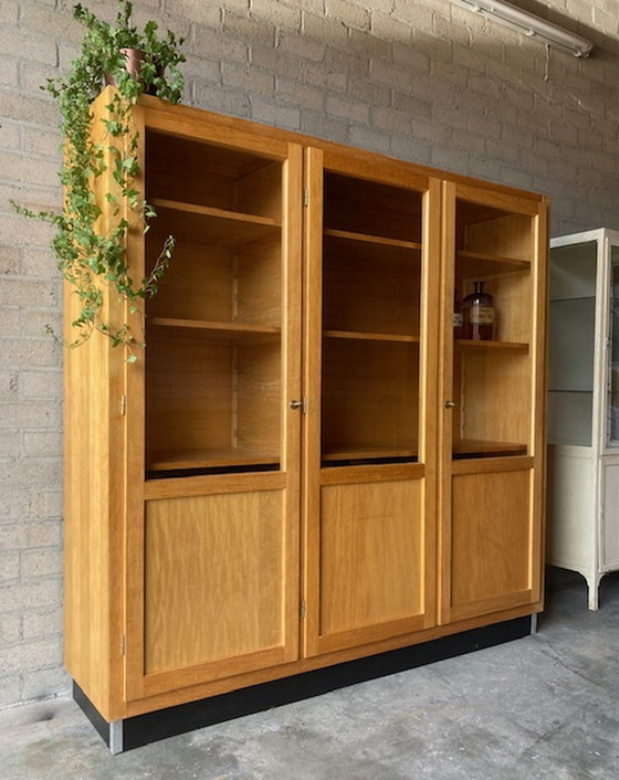 Image 1 of Vintage mid-century cabinet