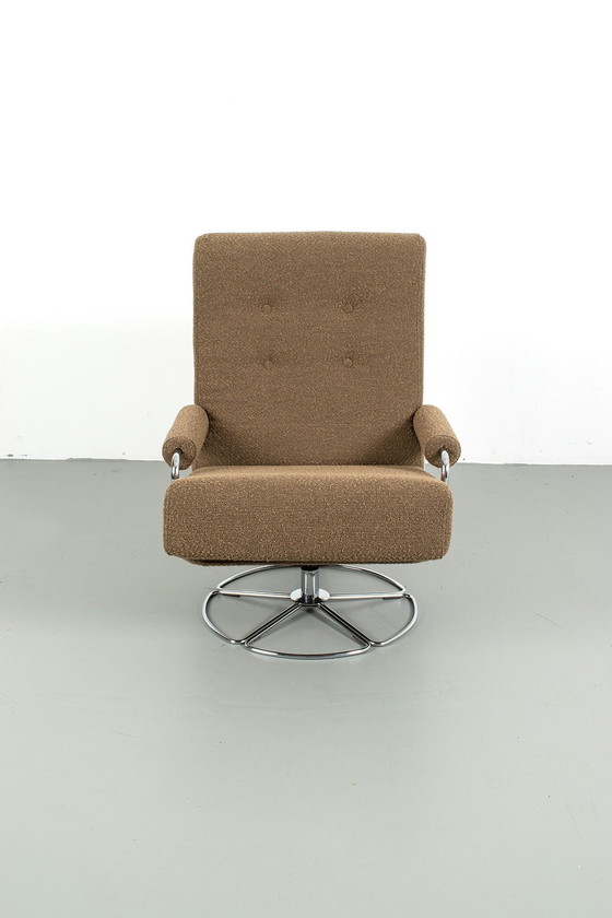 Image 1 of Jan des Bouvrie armchair