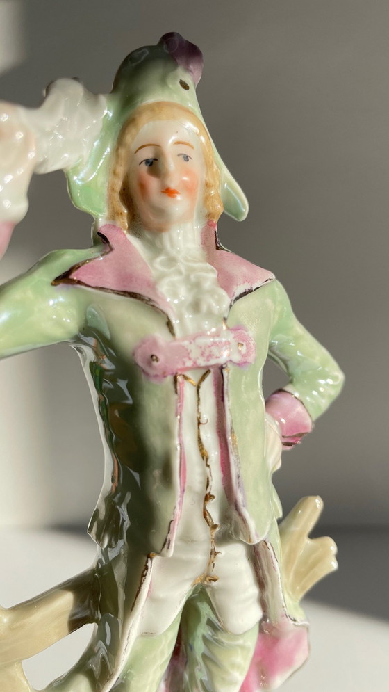Image 1 of Statuetta rivoluzionaria in porcellana d'epoca